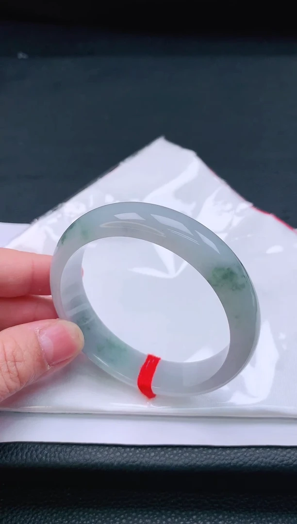 【闪购商品】翡翠手镯未镶嵌60+圈口