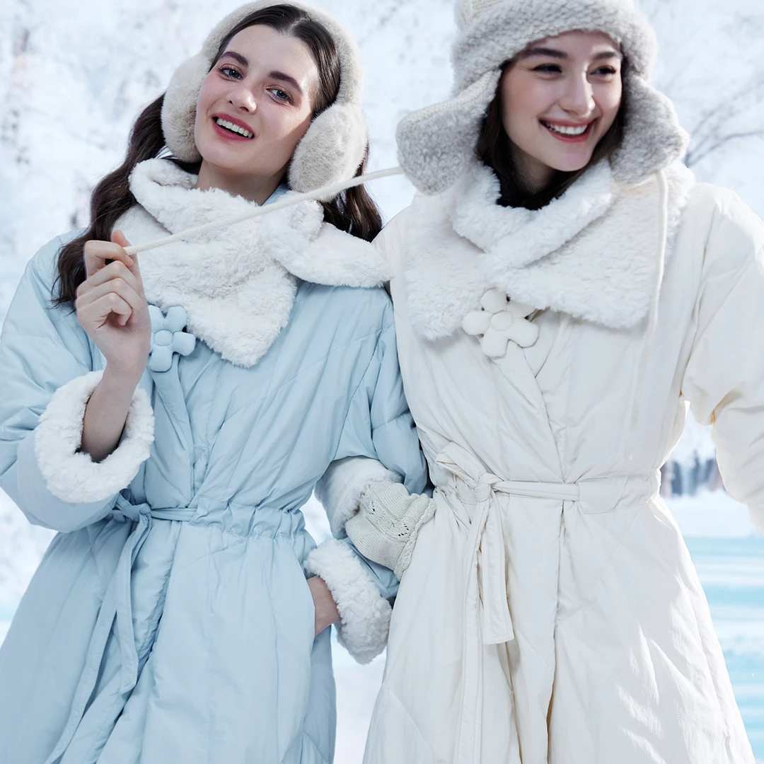 LaceMade 融花之恋 90白鸭绒设计感长款伞摆摇粒绒拼接围脖羽绒服