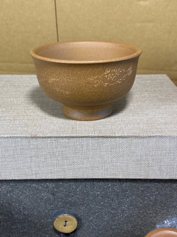 原矿黄降坡手工刻绘大缸杯