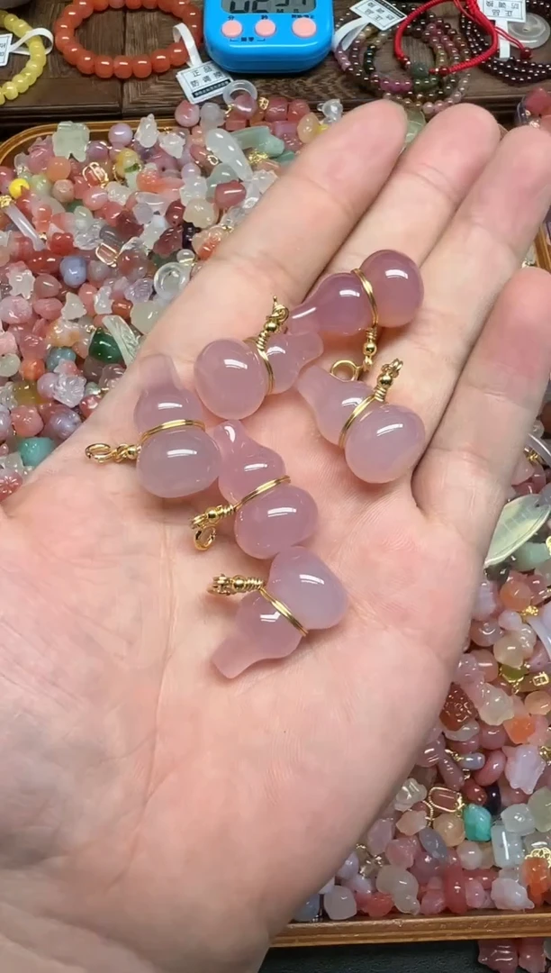 【闪购商品】玛瑙/玉髓吊坠(不含链)未镶嵌多样性发货 拍一发一