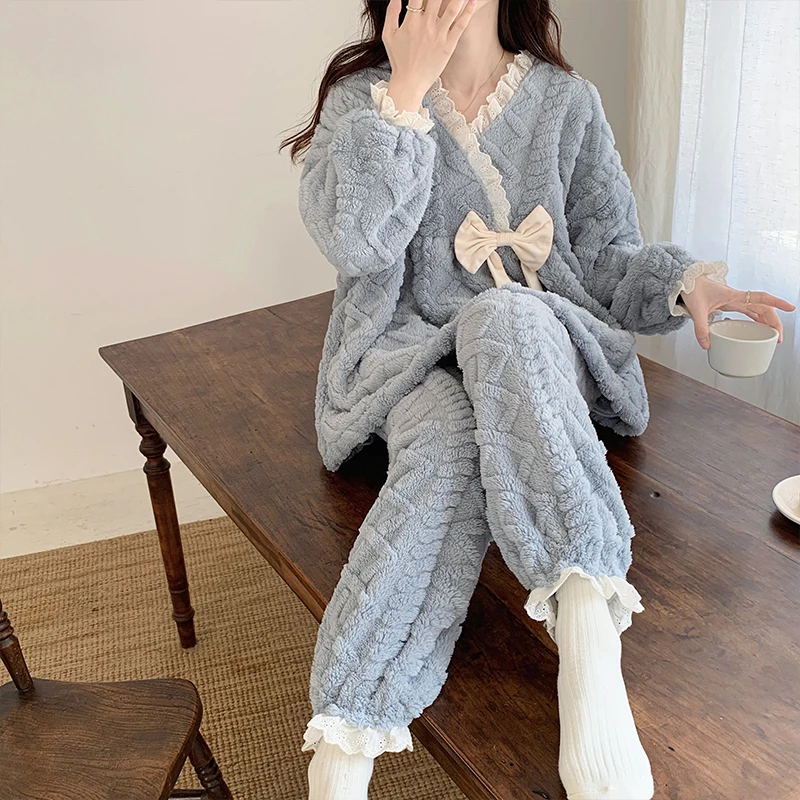 2024年新款珊瑚绒睡衣女秋冬保暖加绒公主风可外穿家居服套装蓝色