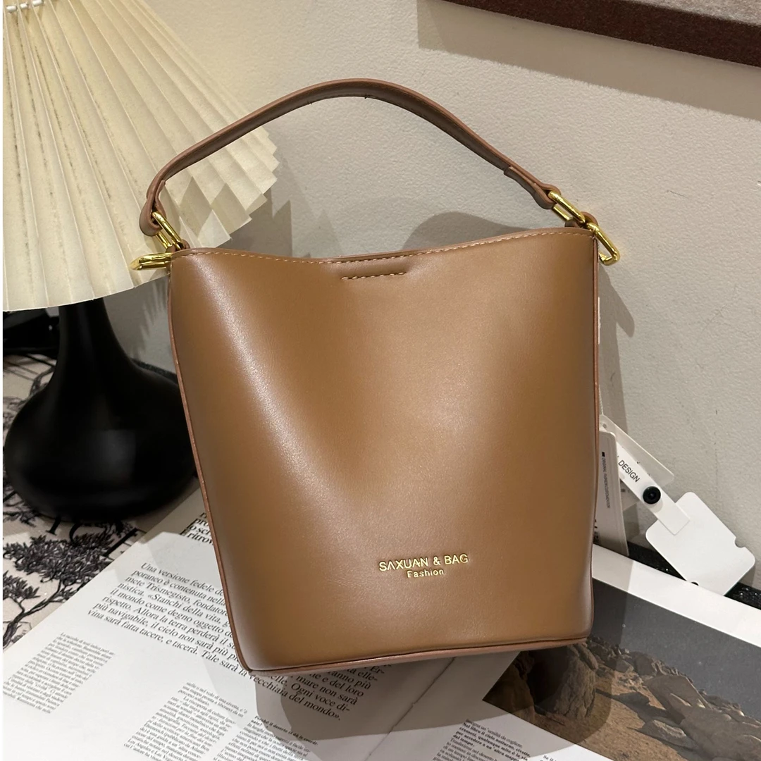 圣玛世家-定制款 大容量女包2024新款复古单肩斜挎包轻奢水桶包