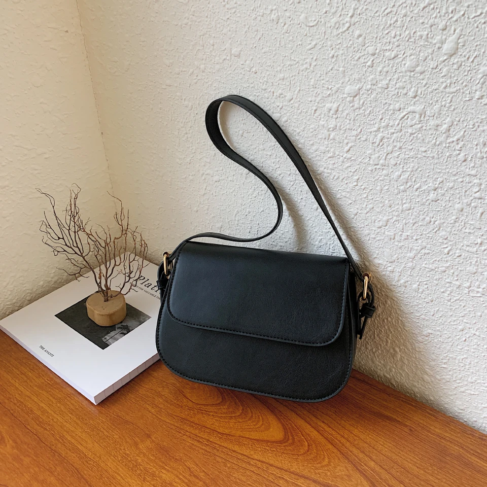 两根肩带2024新款复古软皮ins定型小包包小众质感女包单肩斜挎包