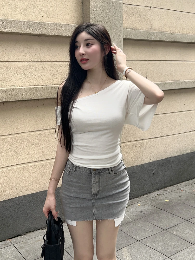 希野逸儿/改良做旧浅灰毛边包臀裙撞色拼接半身裙女2025新款