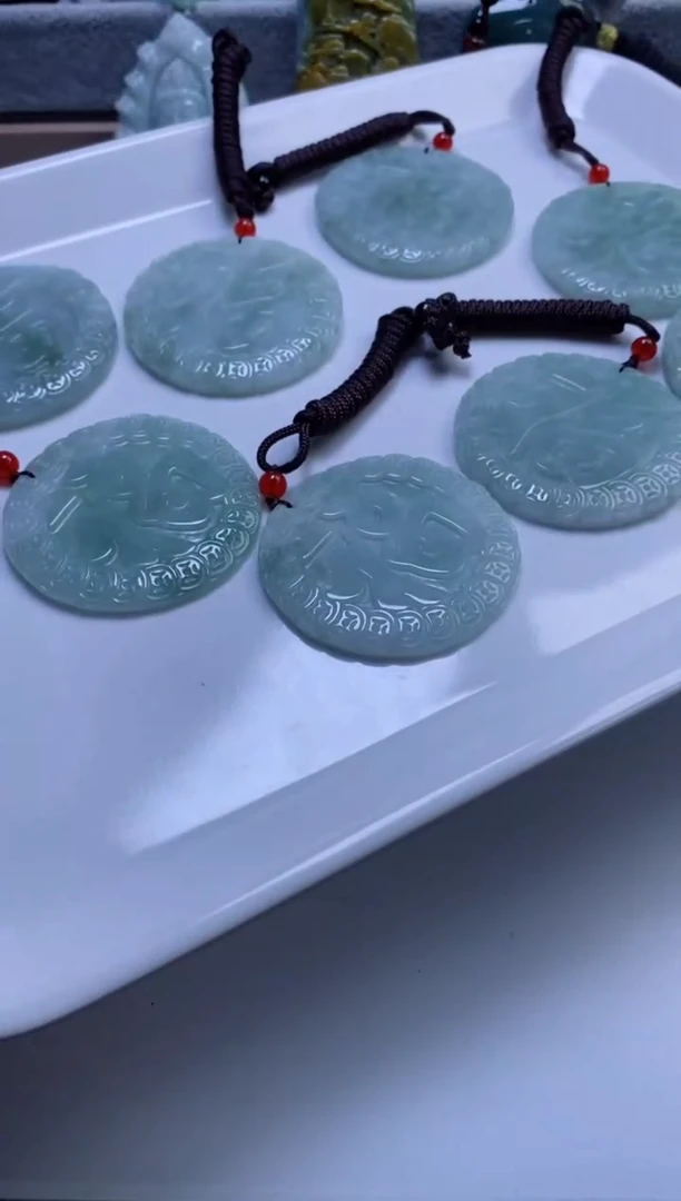 【闪购商品】翡翠挂件未镶嵌 多样性发一件
