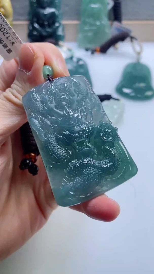 【闪购商品】翡翠挂件未镶嵌