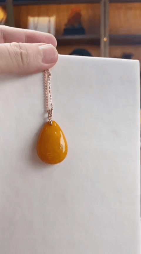 【闪购商品】蜜蜡吊坠(赠链)未镶嵌蜜蜡水滴吊坠