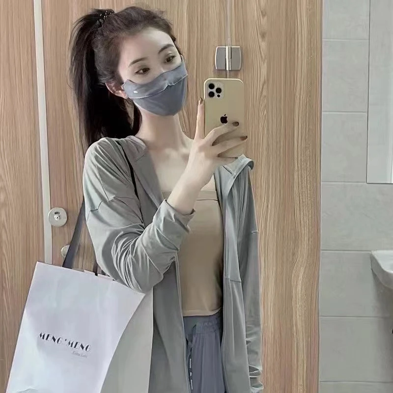 2024夏季薄款冰丝防晒衣女透气连帽防晒防紫外线长袖宽松防晒服