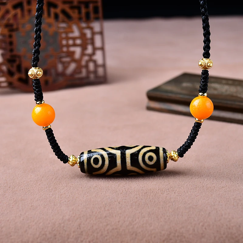 牙黄八眼玛瑙锁骨链编织男女同款时尚百搭吊坠38x12mm