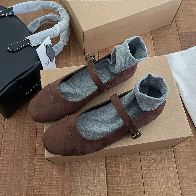 森系复古玛丽珍鞋绒面气质单鞋2024年春秋新款法式女鞋平底奶奶鞋