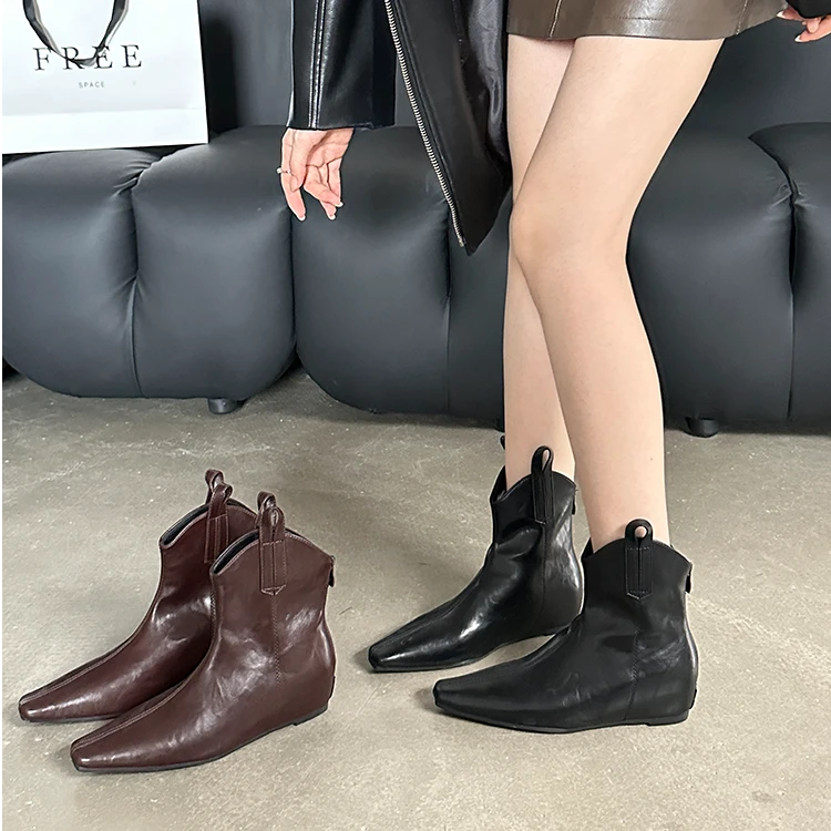 2024年秋季新款尖头坡跟厚底短靴中跟及踝靴内增高小方头瘦瘦靴女