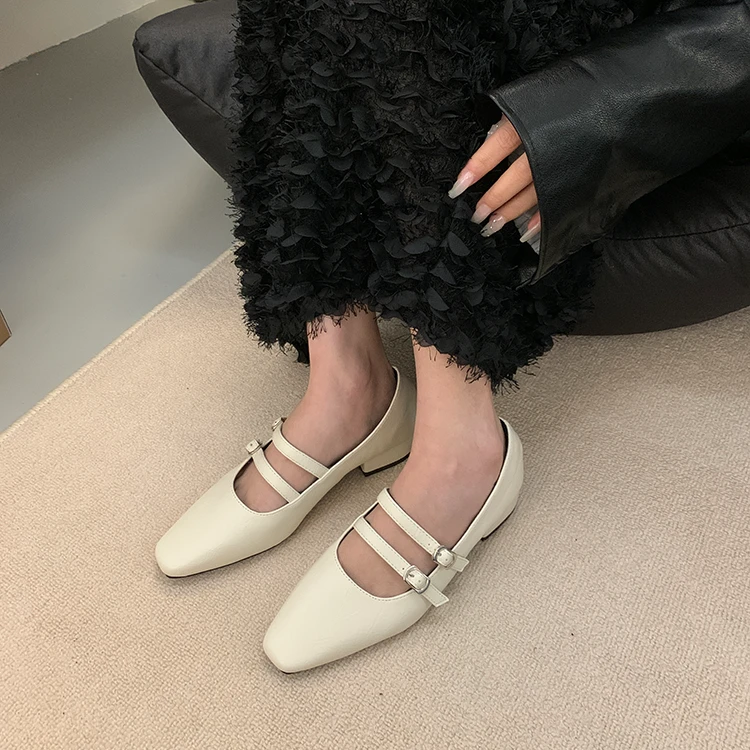 法式方头粗跟单鞋女2024年新款夏季低跟双排字扣设计感百搭晚晚鞋