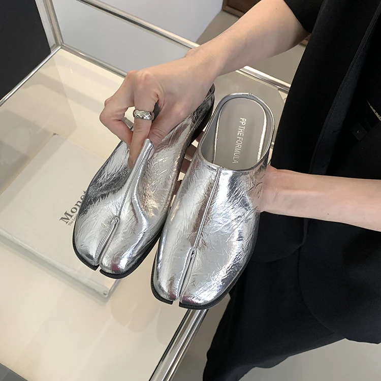 平底小众分趾猪蹄包头半拖鞋女外穿2024春夏新款休闲一脚蹬穆勒鞋