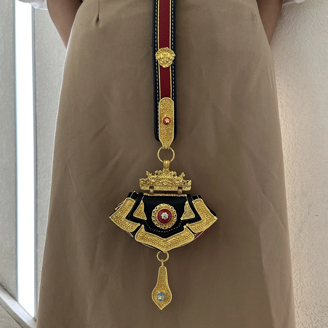 女士西藏式镀银不掉色藏袍藏族服装表演裹裙藏族饰品腰间配饰挂件