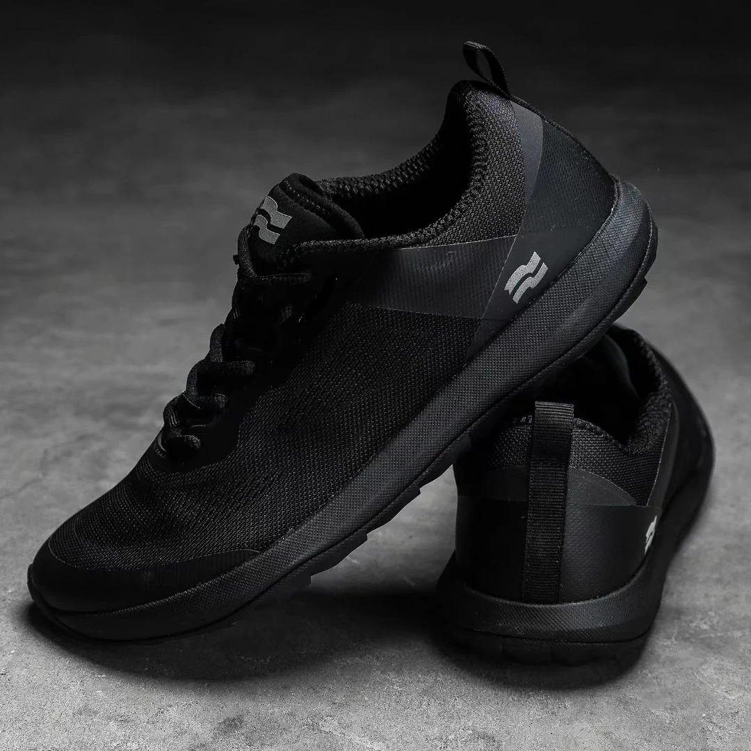 在售180美刀！！！春秋网面低帮徒步越野跑鞋透气休闲城市运动鞋