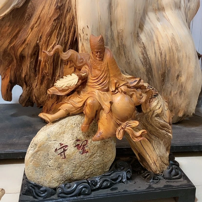 【闪购商品】黄杨木根雕亮**辉