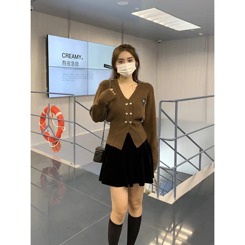 张耶啵【古堡甜心】微胖大码女装定制小熊金扣复古气质丝绒裙