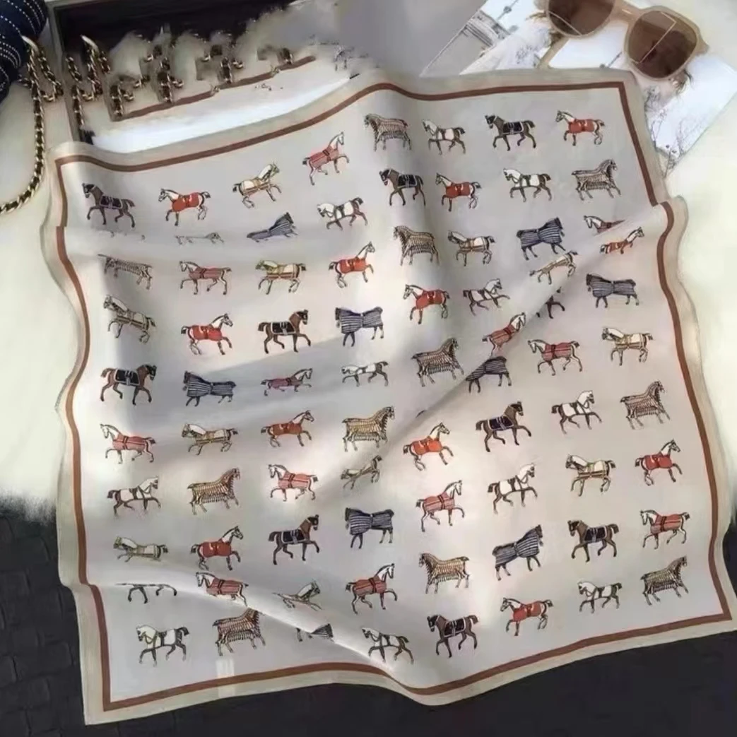 【骏马】时尚气质百搭丽锦缎披肩小方巾70*70（092-A）