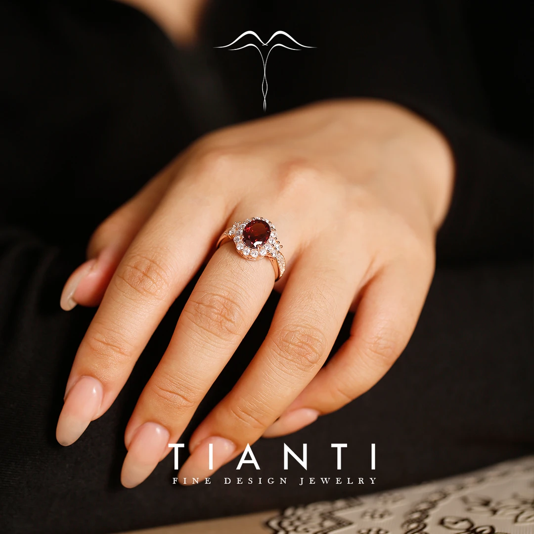 TIANTI/天缇霓裳 7X9MM 天然石榴石戒指 S925银