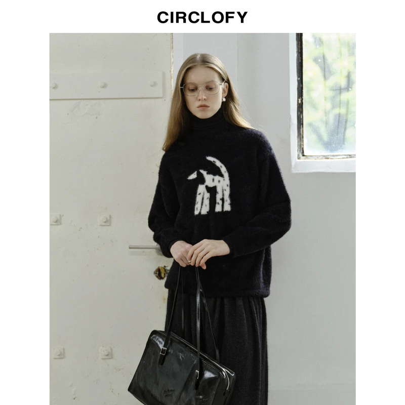 CIRCLOFY瑟夕斑点狗长袖圆领毛针织衫COUC142561