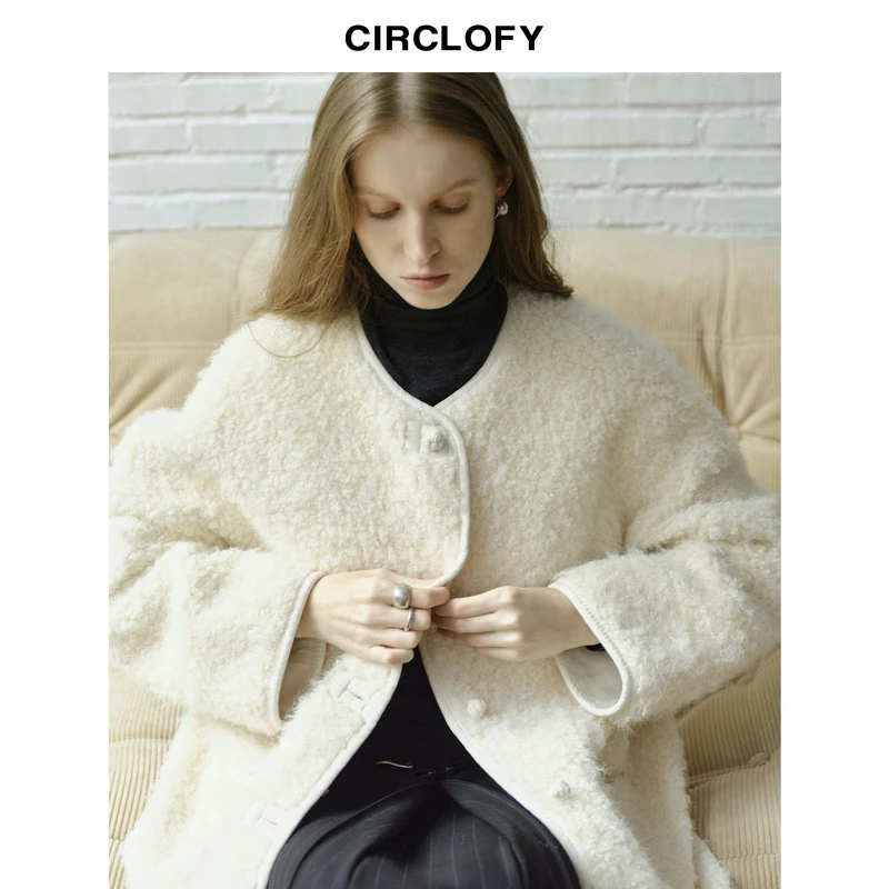 【CIRCLOFY瑟夕】 慵懒圈圈长毛颗粒绒外套COUD712609
