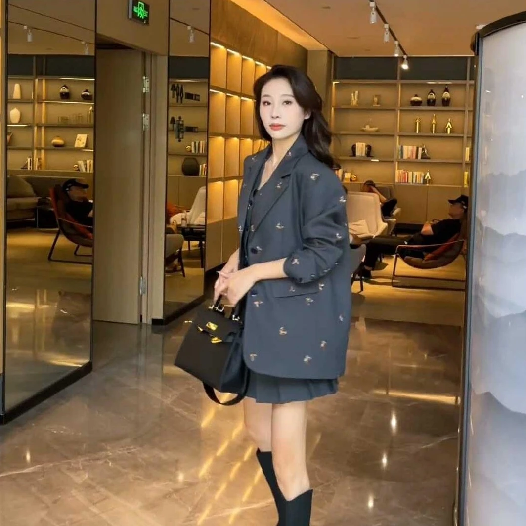 网红高级感百褶裙西装三件套女2024年秋季新款韩版马甲亚麻套装女