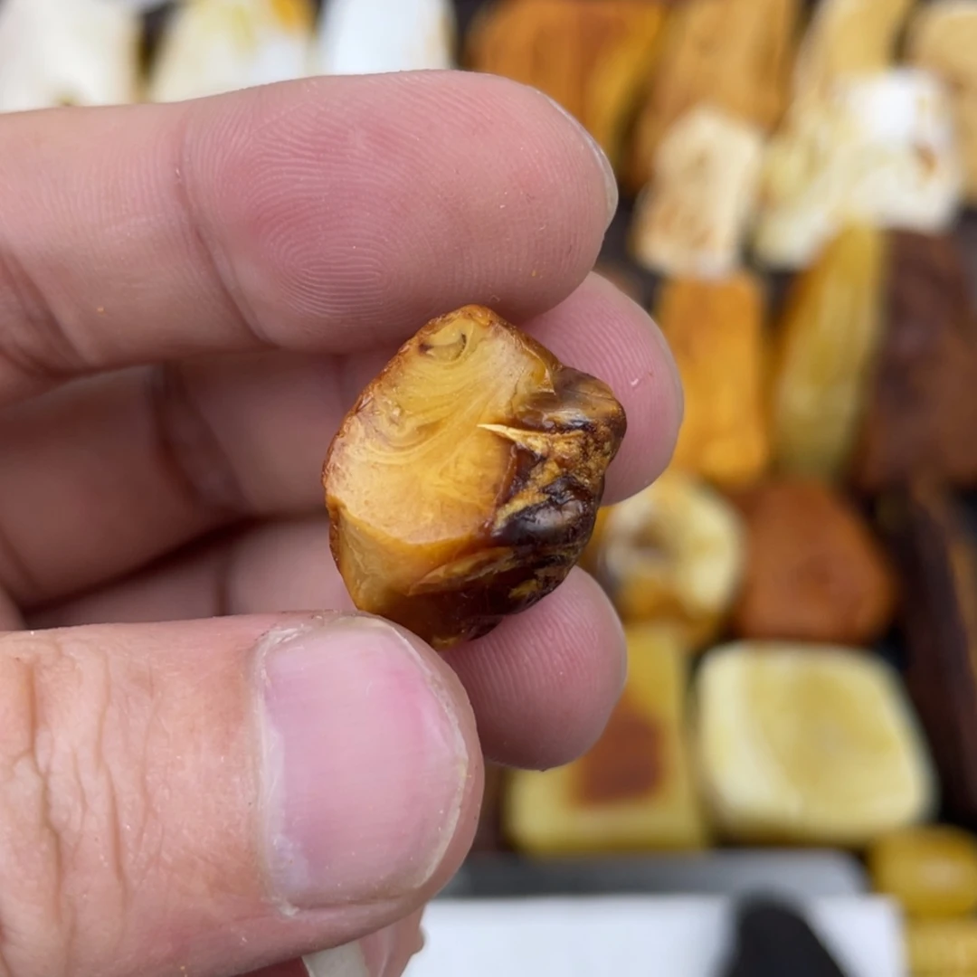 【闪购商品】定制琥珀未镶嵌不*