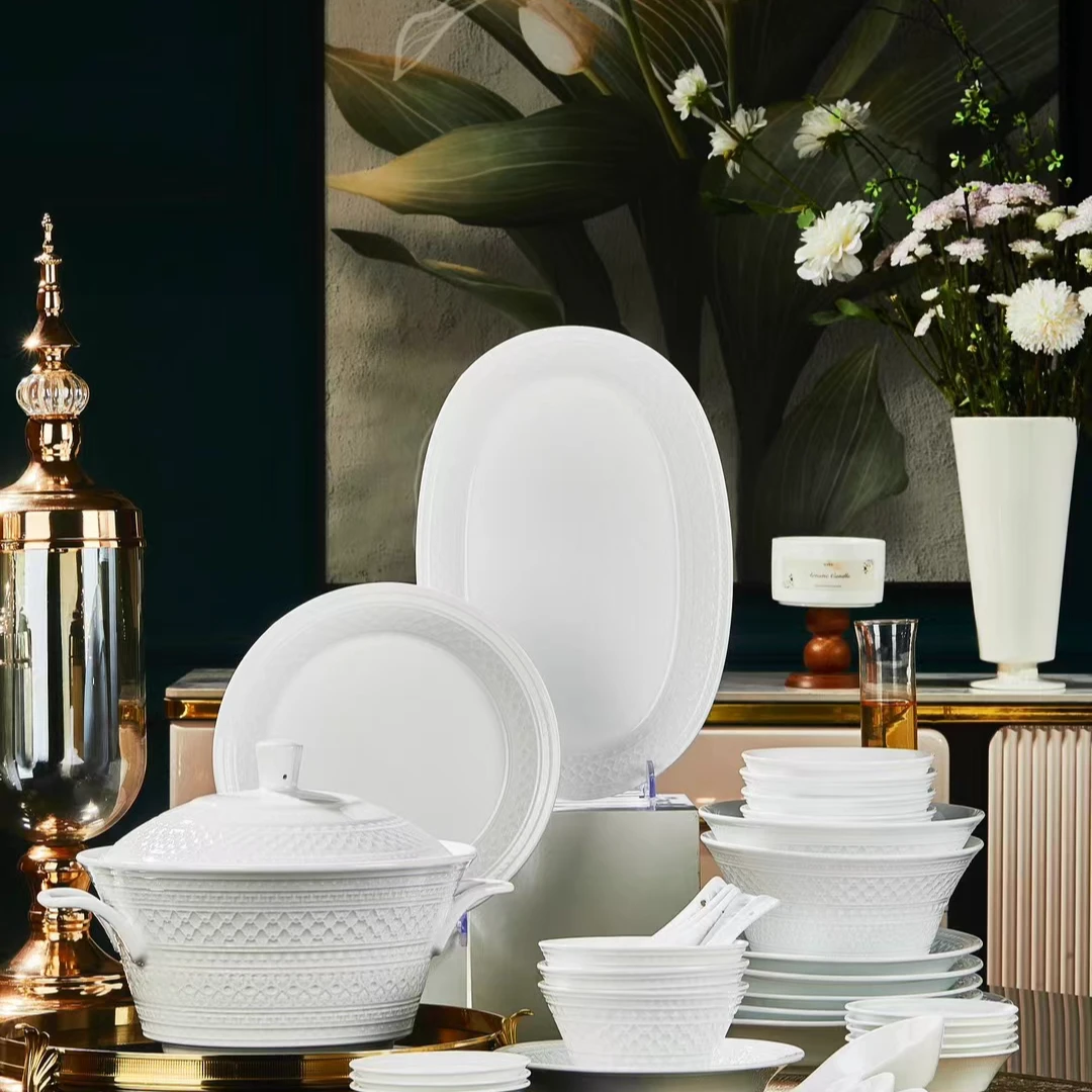 景德镇高温高白泥 纯白色浮雕 碗盘碟餐具套装简约耐用好清洗防烫