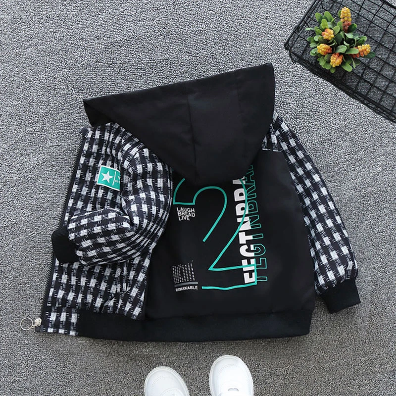 小学生运动外套男童秋装新款夹克女童连帽风衣春秋洋气拉链开衫棒