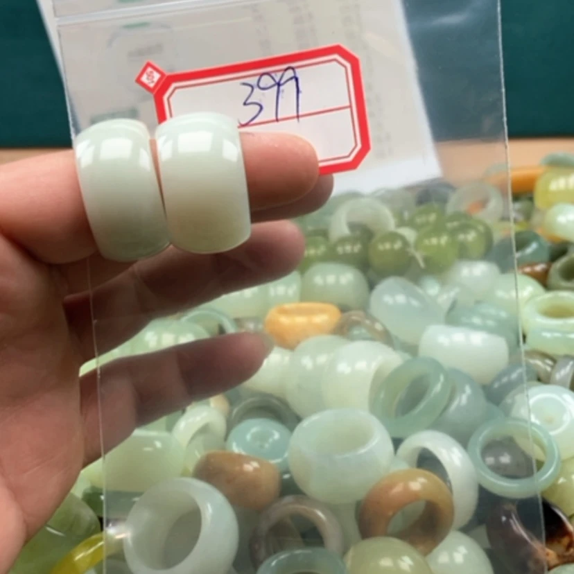 【闪购商品】蛇纹石玉随机未镶嵌