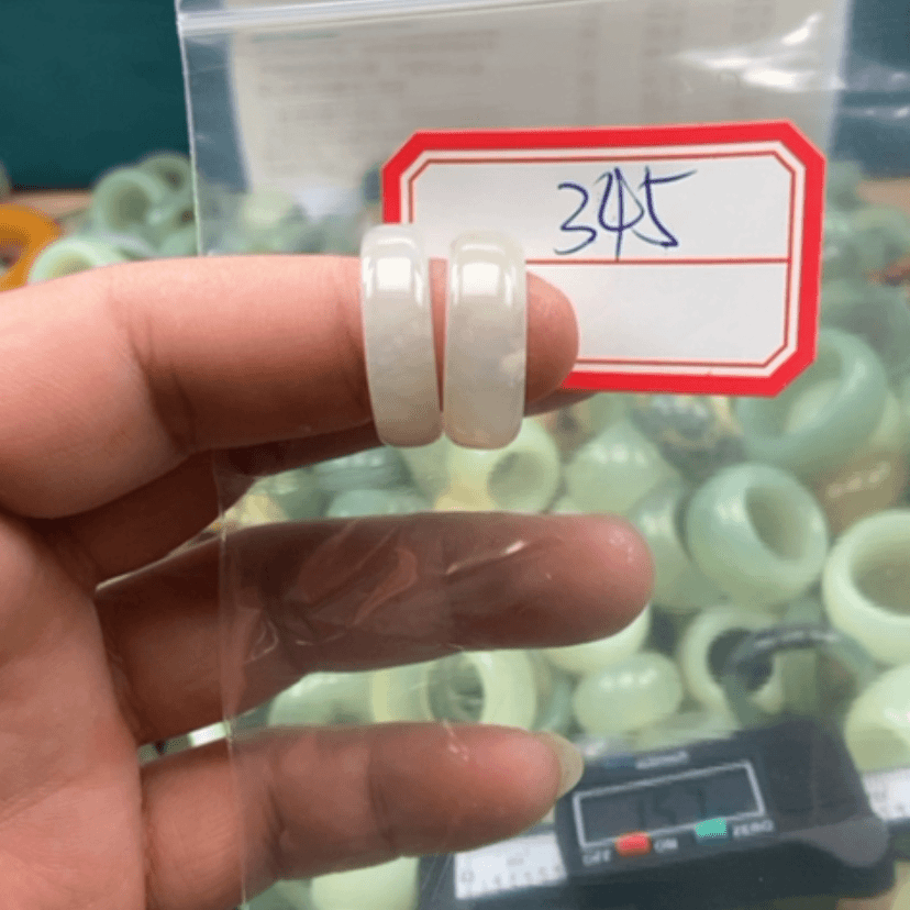 【闪购商品】蛇纹石玉随机未镶嵌