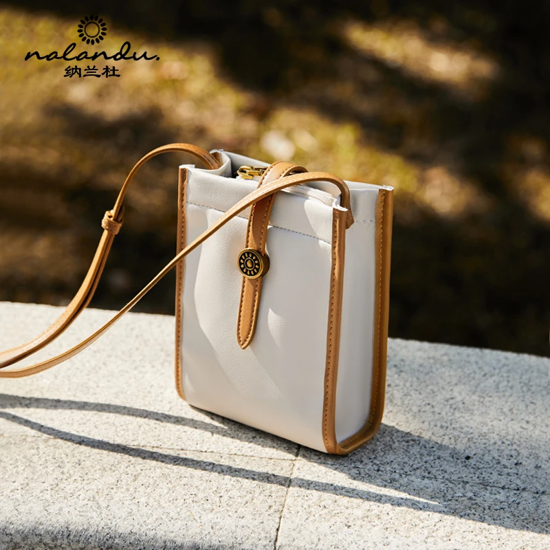 纳兰杜真皮手机包女斜挎包2024新款迷你小包包夏天装手机小挎包*