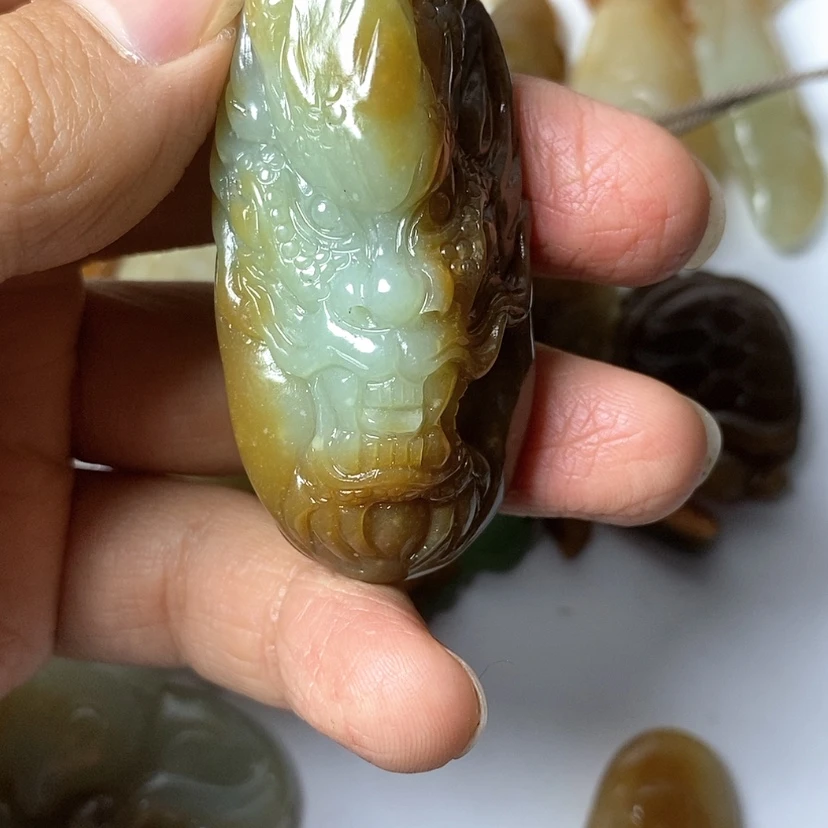 【闪购商品】和田玉颈饰未镶嵌晴***?