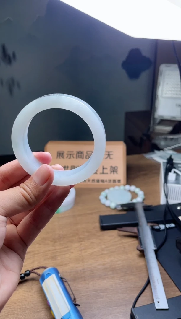 【闪购商品】定制翡翠手镯未镶嵌定制