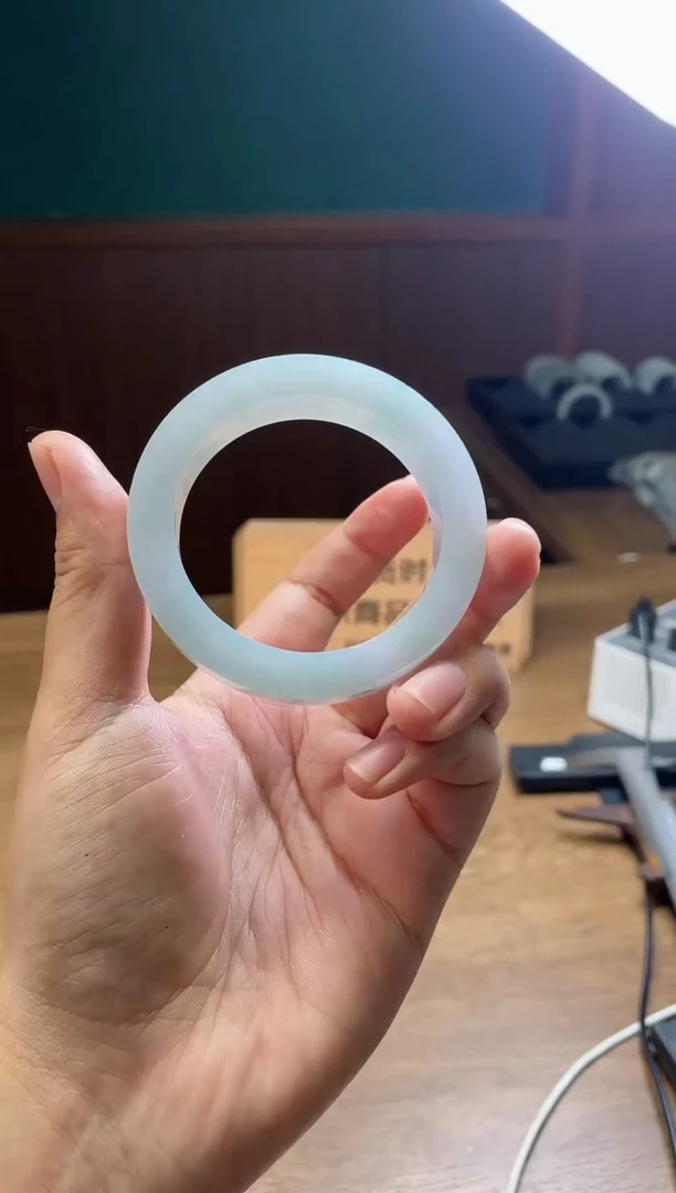 【闪购商品】定制翡翠手镯未镶嵌定制