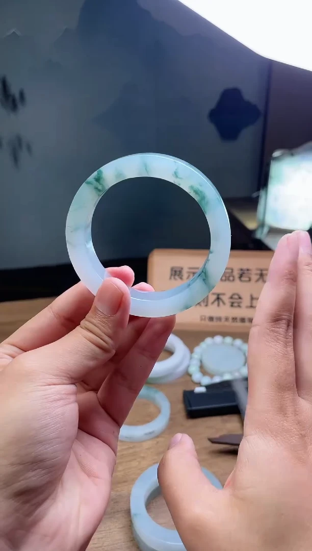 【闪购商品】定制翡翠手镯未镶嵌定制