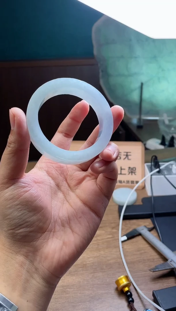 【闪购商品】定制翡翠手镯未镶嵌定制