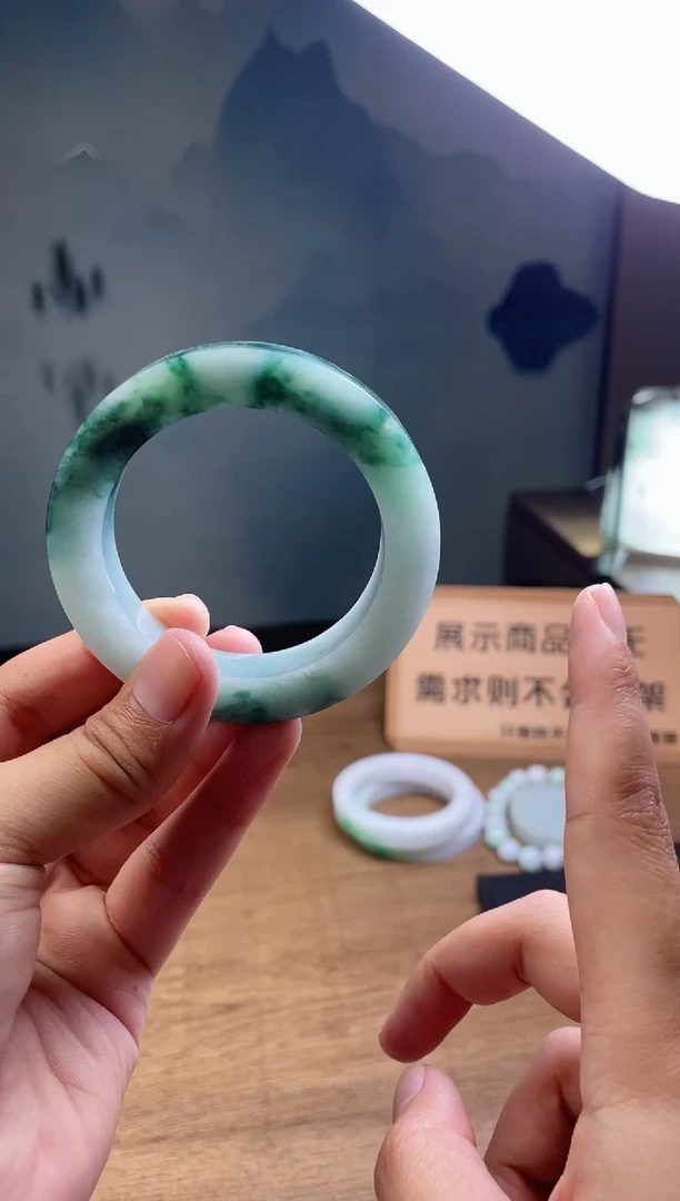 【闪购商品】定制翡翠手镯未镶嵌定制