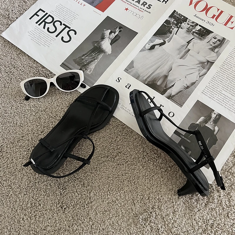 张阿星【主打气质凉鞋】黑色简约方头十字交叉系带凉鞋  W423P02645