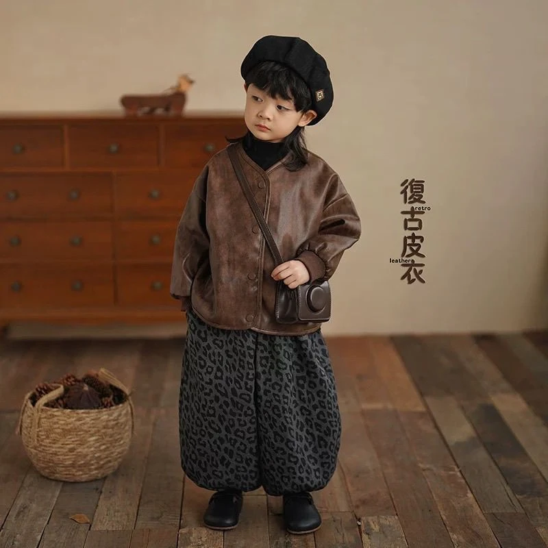 儿童套装新款童装三件套男宝韩版新款复古柔软皮衣搭配豹纹灯笼裤