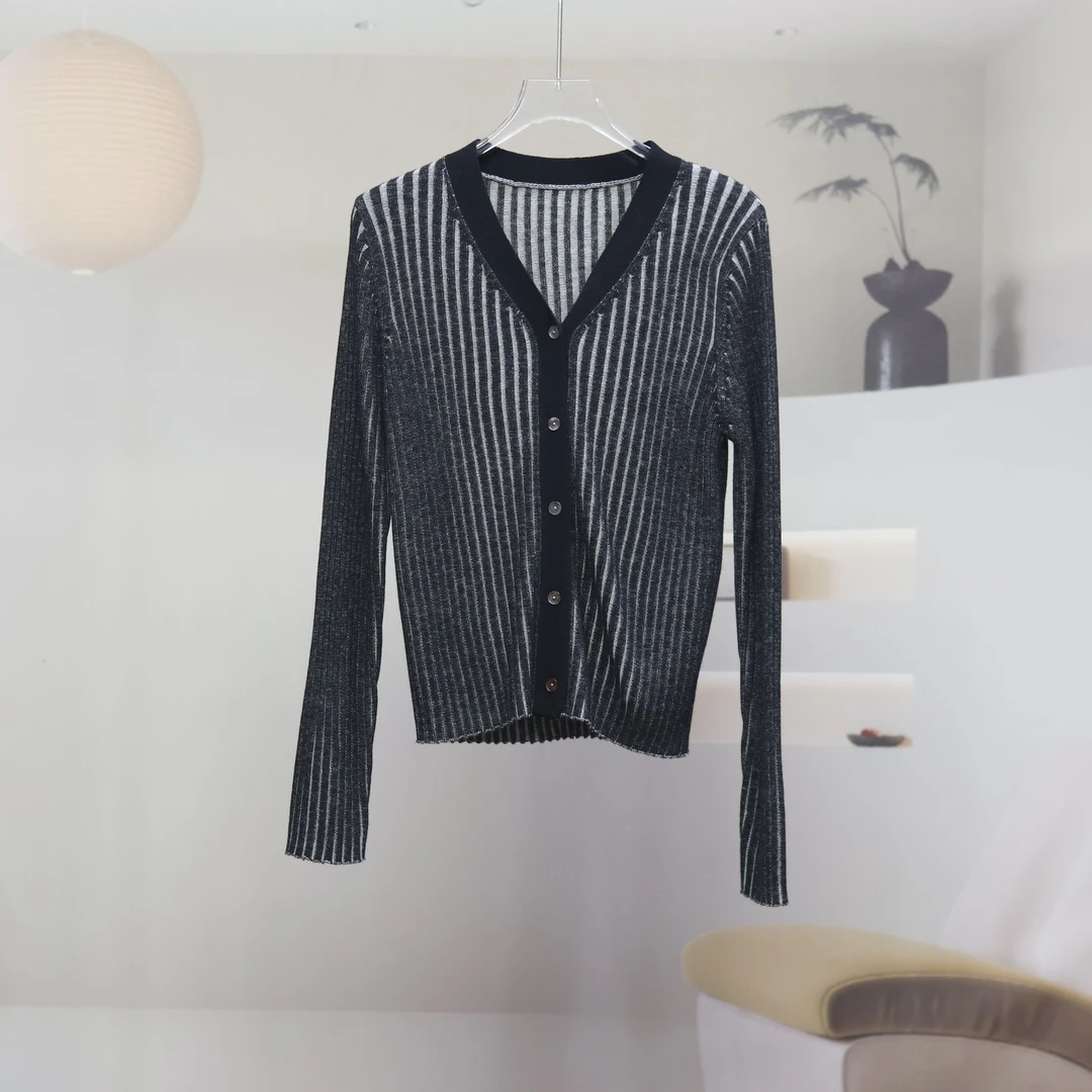 【7051】高品质原创设计黑色个性百搭时尚毛衣开衫即