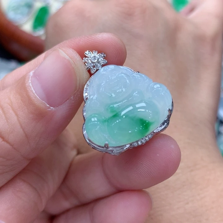 翡翠吊坠(不含链)18K金镶嵌