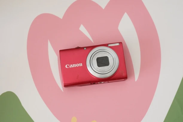 9新 Canon/佳能 a4000，网红款高清冷白ccd相机
