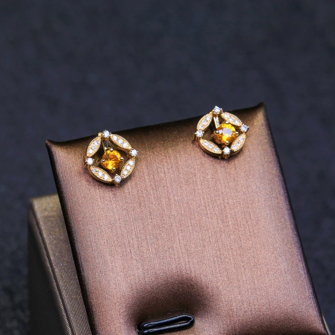 YSC 黄蓝宝耳钉三戴款18k-0.35ct（S0303400）0121