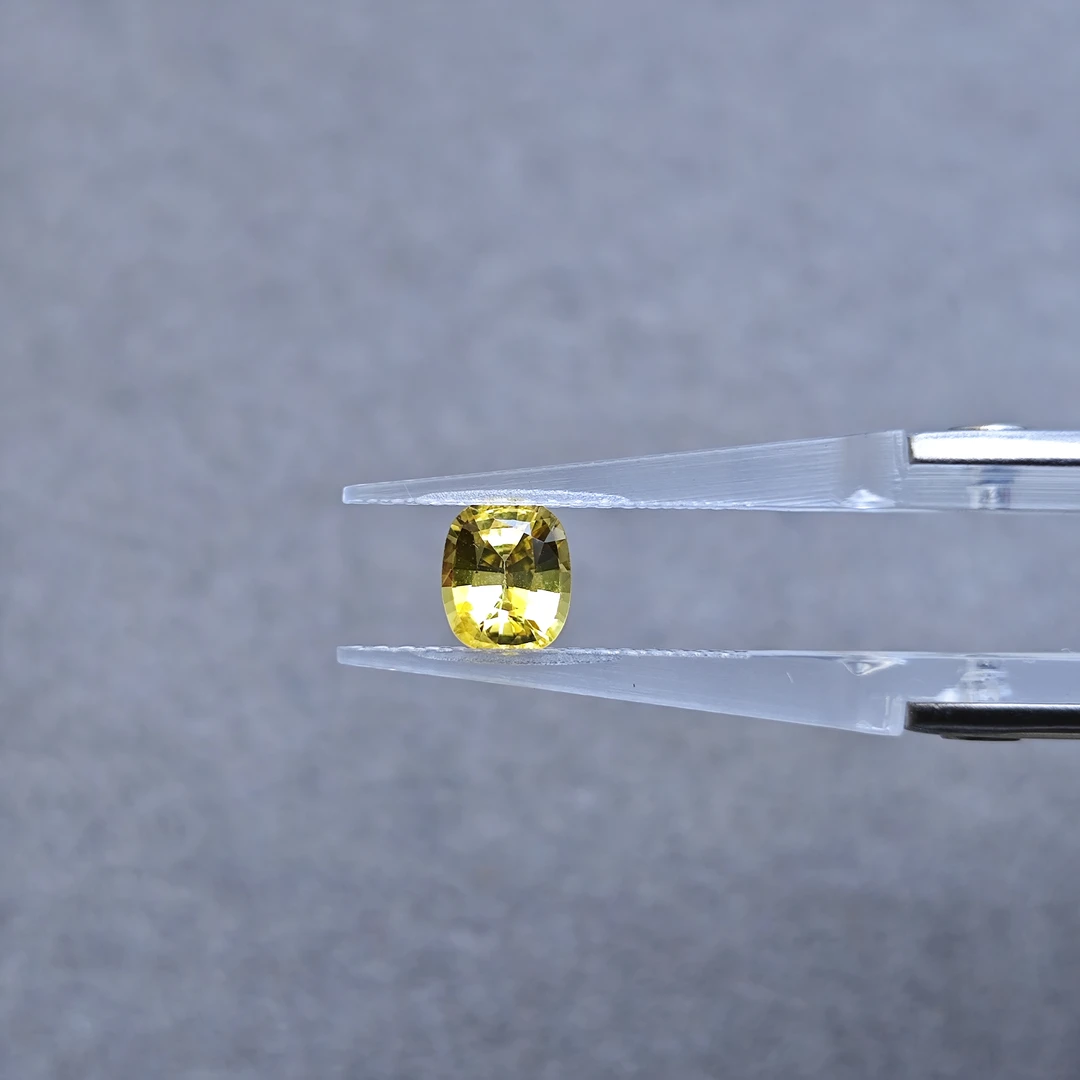 YS 蓝宝石-1.32ct（00965770）1204