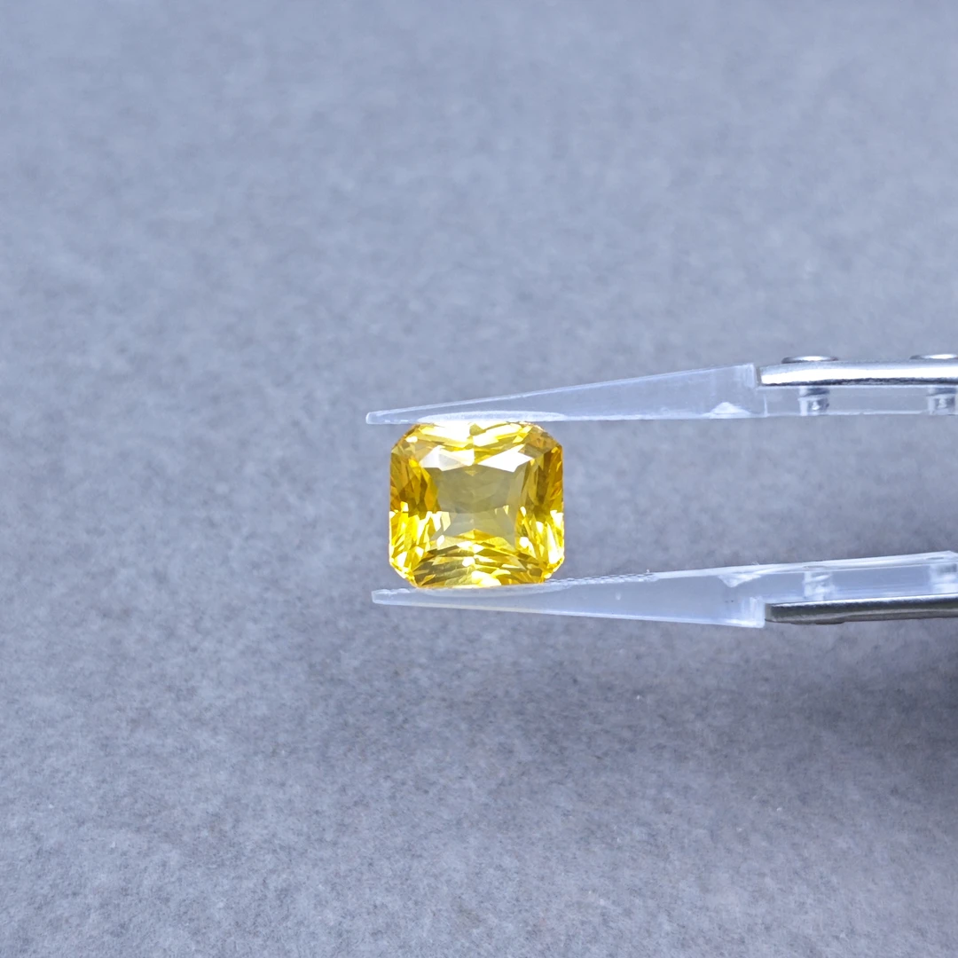 YSCvv 蓝宝石-8.1ct（00975800）1208