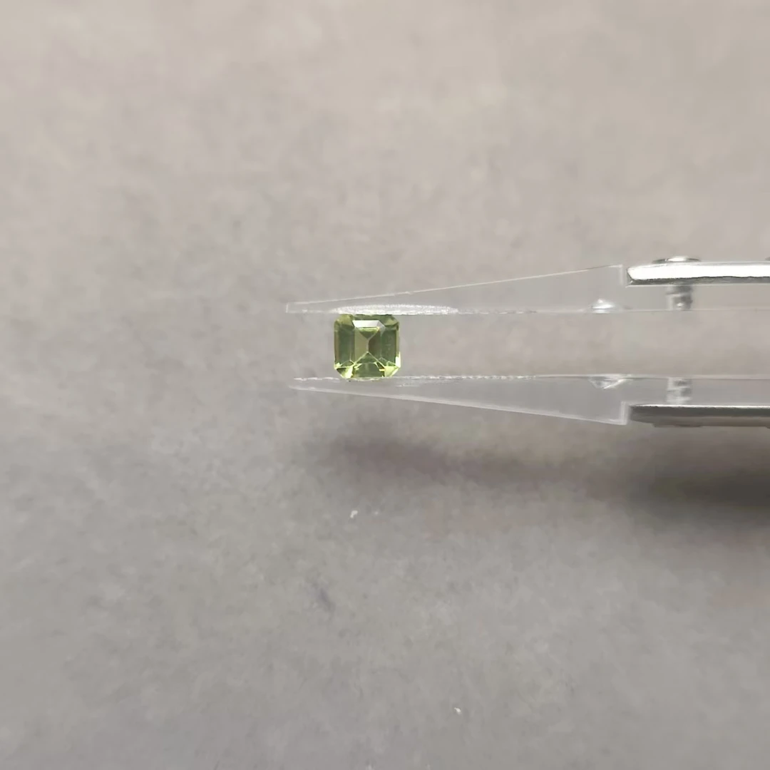 YS G 蓝宝石-0.69ct（00919845）0823