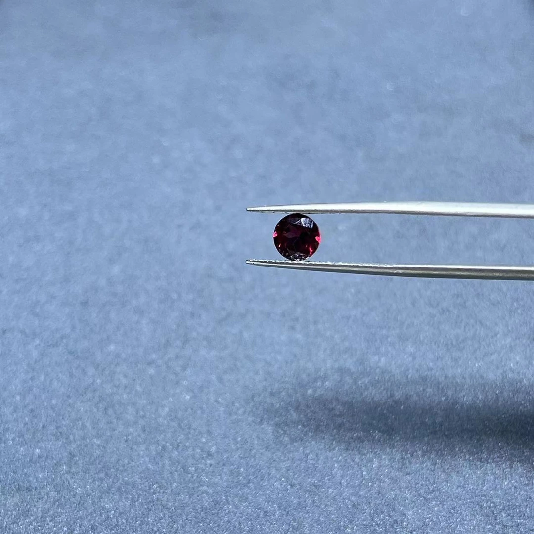 1022（00642400）/圆形石榴石-0.80ct以上