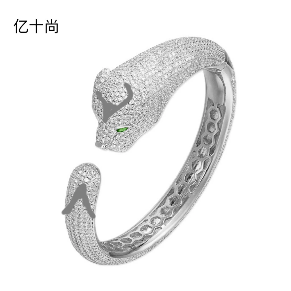 925银莫桑石手镯 亿十尚猎豹满赚高档手镯轻奢时尚气质高贵洋气