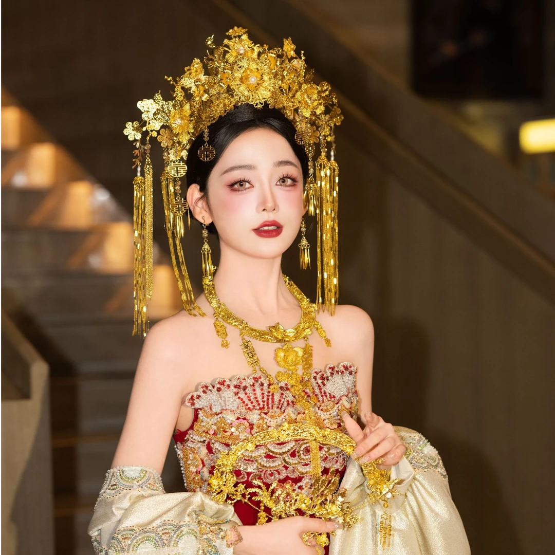 z8087中式婚礼金色花朵凤冠减龄奢华大气龙凤褂秀禾古风新娘头饰